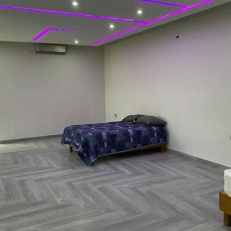 Departamento De Lujo 2 Appartamento Hidalgo del Parral Esterno foto